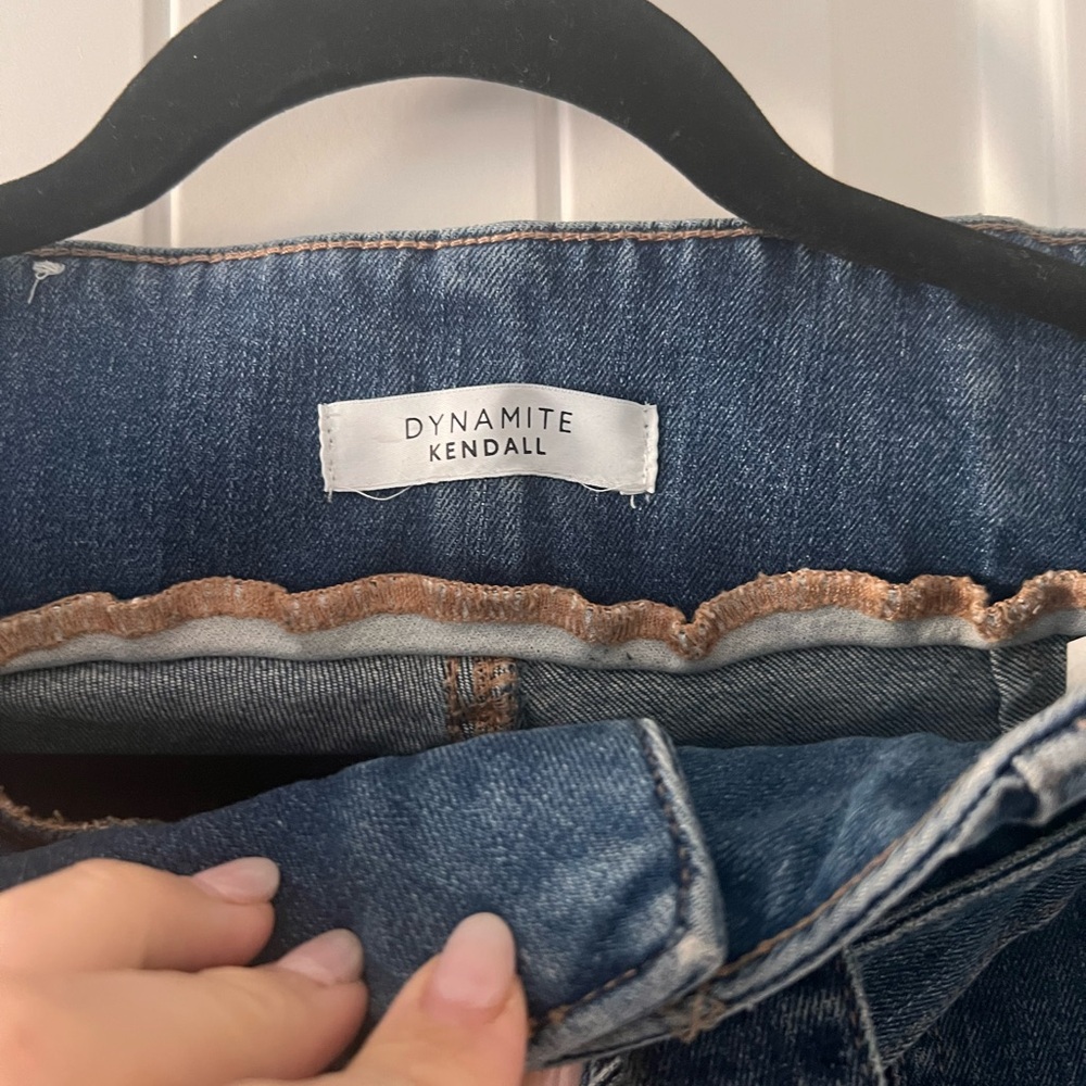 Dynamite Kendall High-Rise Tie-Waist Jeans - Picture 4 of 7